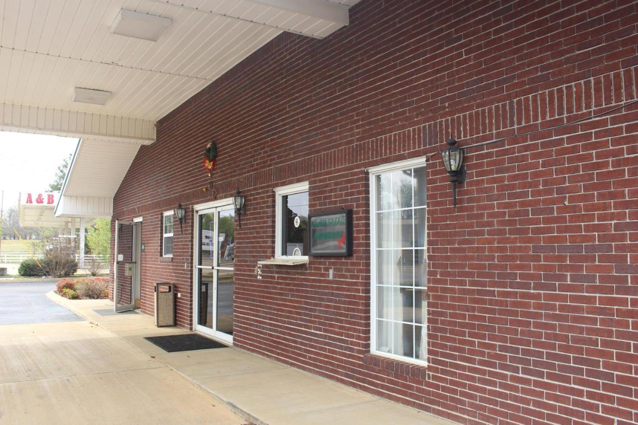 Deerfield Inn Adamsville Extérieur photo