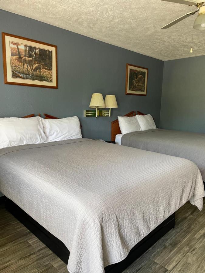 Deerfield Inn Adamsville Extérieur photo